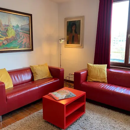 Artist's Loft & Garden Отель типа 